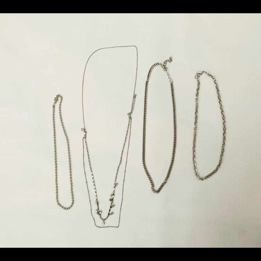 Silver necklace set